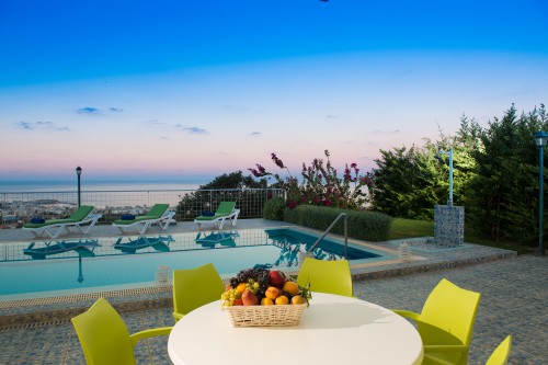 Modern deluxe family pool villa in Koutouloufari