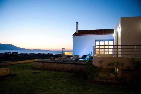 Peaceful villa with sea view in Mithimna, sleeps 7, photo 2