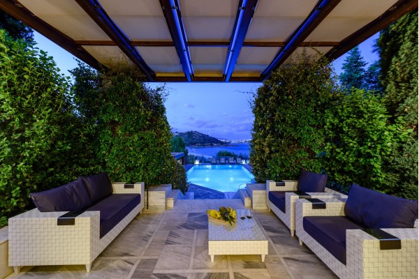 Beachfront 4-bedroom villa in Agios Nikolaos, photo 4