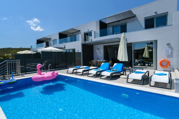 Gracious villa with sea view in Akrotiri, sleeps 6, photo 1