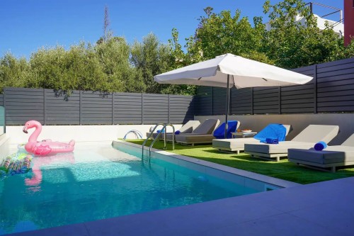 Comfort villa with private pool in two villas complex