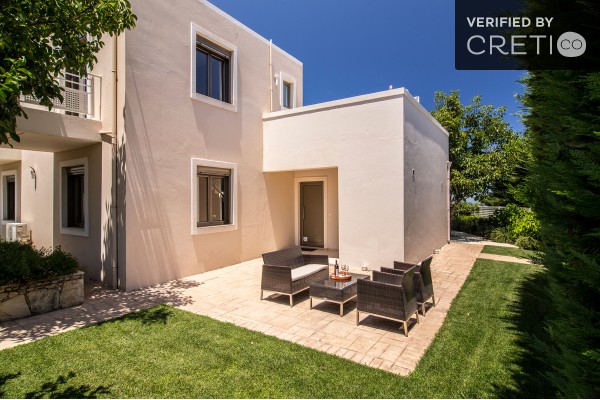 Serene 3-bedroom villa in Skouloufia, photo 3