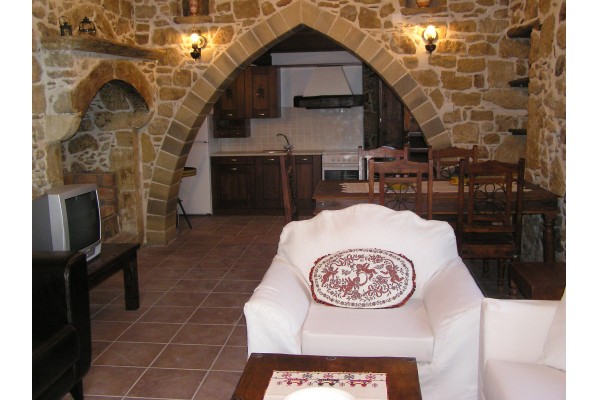 Cozy villa with private pool in South Crete