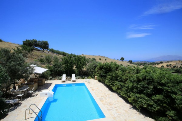 4-bedroom villa with sea view in Heraklion, photo 2