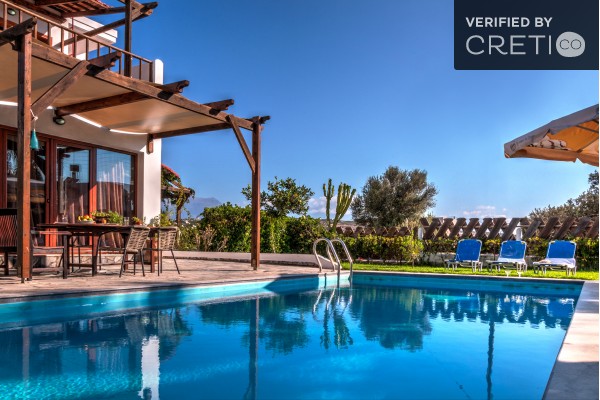 The family villa in Pitsidia has superb view of Psiloritis mountains