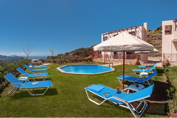 Serene villa with private pool in Lampi, sleeps 4, photo 1