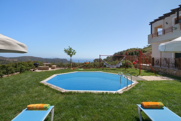 Serene villa with private pool in Lampi, sleeps 4, photo 3