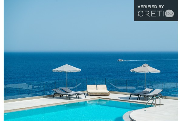 Villa Penelope on the edge of the sea, photo 4
