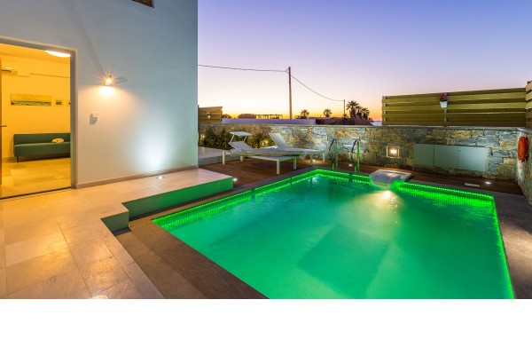 Timeless beachfront villa in Pigianos Kampos for 5, photo 2