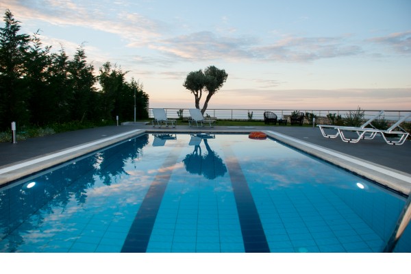 Villa with sea view in Arkadi for 6, photo 4