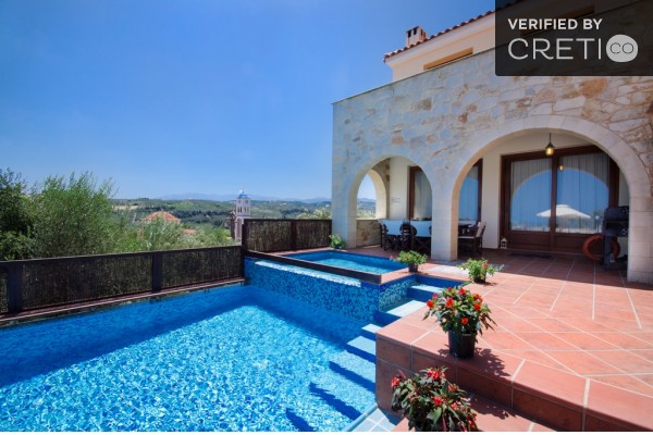 Villa with private pool in Spilia, sleeps 6, photo 3