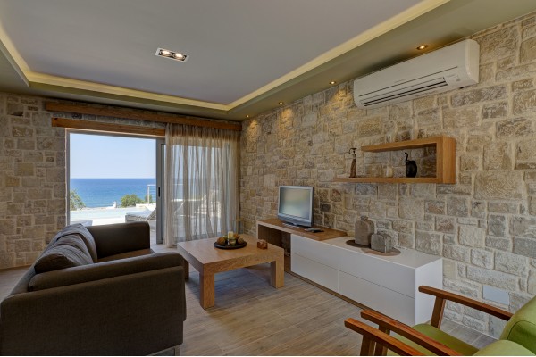 Tranquil 2-bedroom villa Sfinari, photo 5