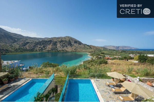 Sunlit 2-bedroom villa in Kavallos, photo 1