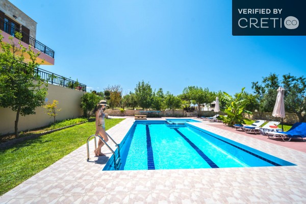 Villa with sea view in Arkadi, sleeps 8, photo 2