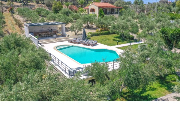 Secluded villa in Arkadi, sleeps 12, photo 3