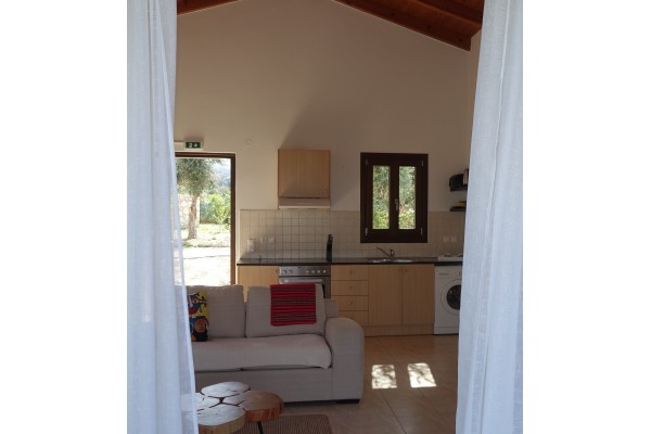 Sunlit villa with private pool in Arkadi, sleeps 4, photo 4