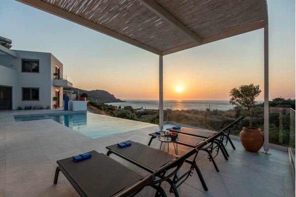 Oxygen private pool villa in Sfinari, sleeps 6, photo 2