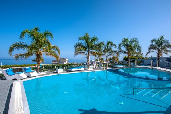 Private pool villa in Chersonisos, sleeps 10, photo 2