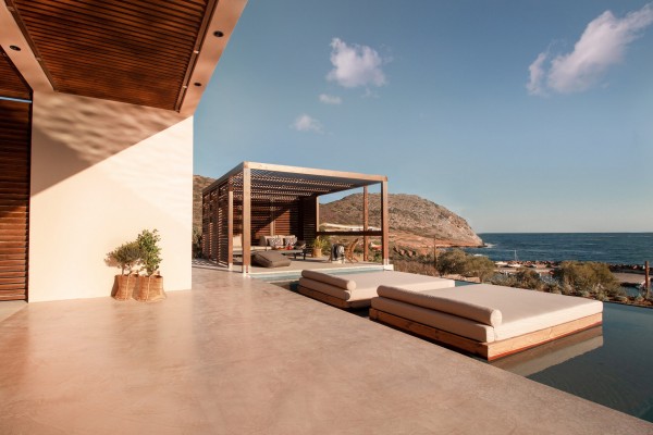 Sunlit villa with private pool in Sitia, sleeps 7, photo 1