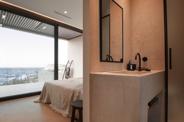 Sunlit villa with private pool in Sitia, sleeps 7, photo 5