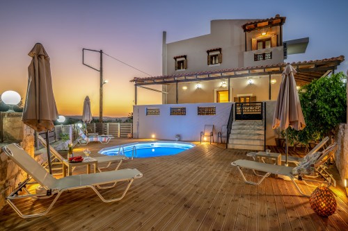 5 bedroom pool villa close to Perama village in Rethymno