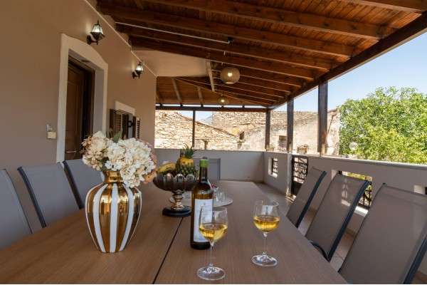 Private pool villa in Dafni, sleeps 10, photo 3