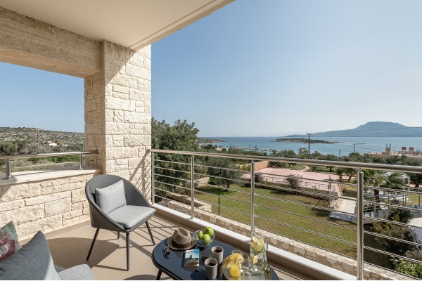 Enjoy the sea view fromthe villa's balcony
