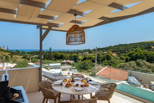Modern Villa with Private Pool & Mountain  Views