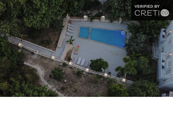 Private pool villa in Dafnedes, sleeps 14, photo 5