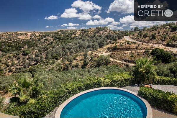 Serene villa with private pool in Arkadi, sleeps 4, photo 2