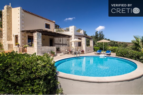 Serene villa with private pool in Arkadi, sleeps 4, photo 4