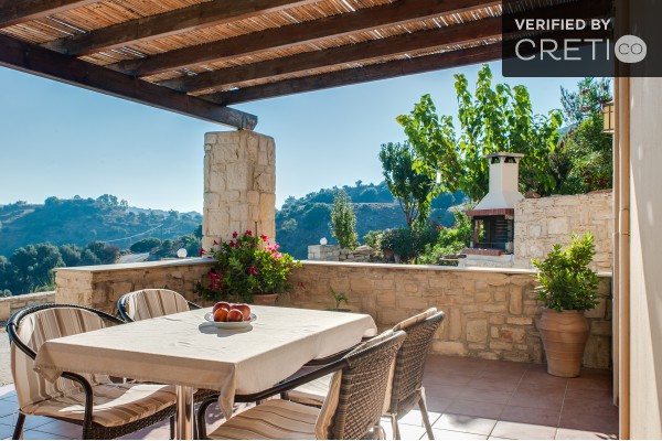 Hilltop villa in Arkadi for 4, photo 4