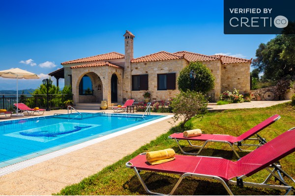 Villa with sea view in Voukolies, sleeps 9, photo 3