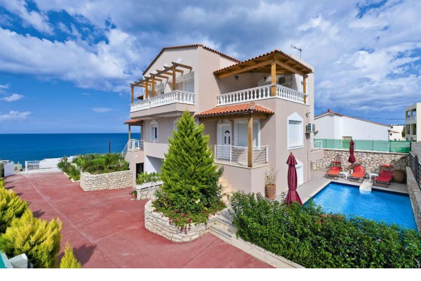 Graceful secluded villa in Sfakaki, sleeps 6, photo 1